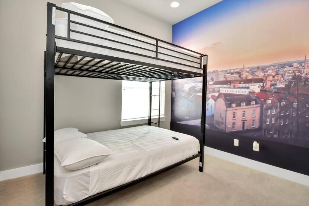 Amazing Rooftop! Downtown Skyline Views!!! Sleeps 15 Х'юстон Екстер'єр фото